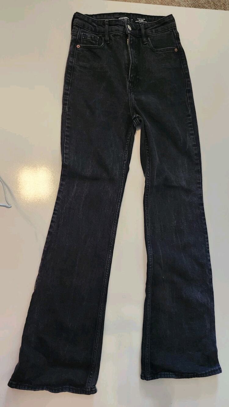 Old Navy Women's Higher High-Rise Flare Jeans Black Denim - Size 0 #428